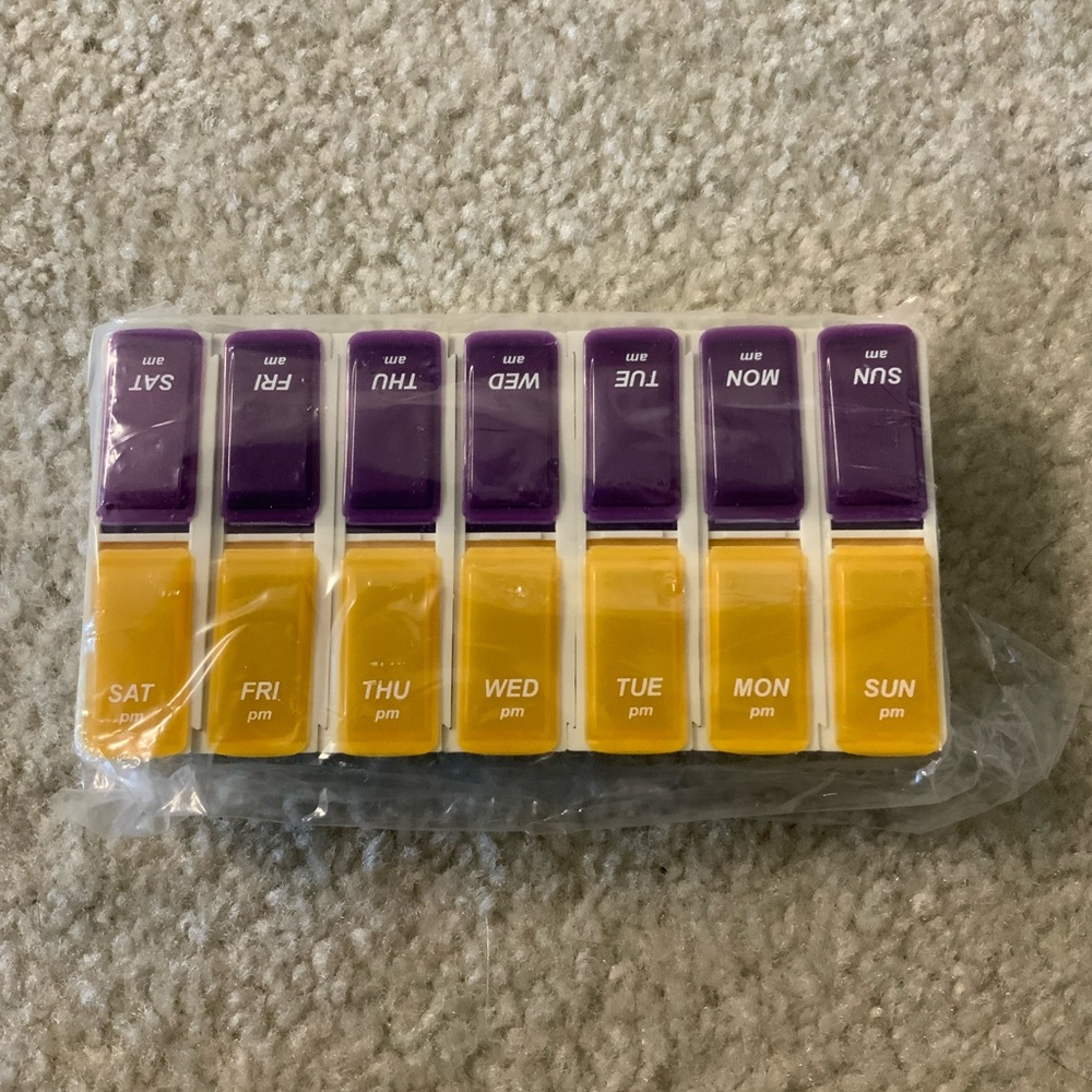 AstraZeneca Pharmaceutical Promo  Pill Organizer  Week‎ AM/PM New